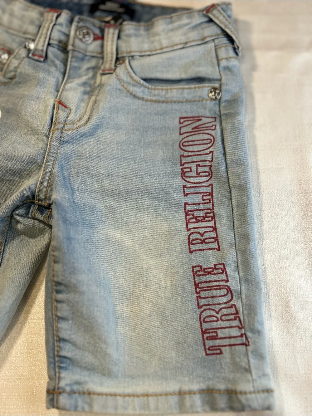True Religion Ricky World Tour Denim Shorts Boys Size 8 Light Wash Logo